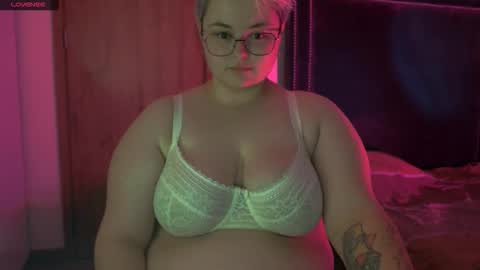 Sophie  Lilith online show from November 2025 08:43:01 PM