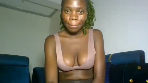 Snapshot of cutie_plush chatting on July 2026 06:33:01 PM cutieplush online show from July 2026 06:33:01 PM