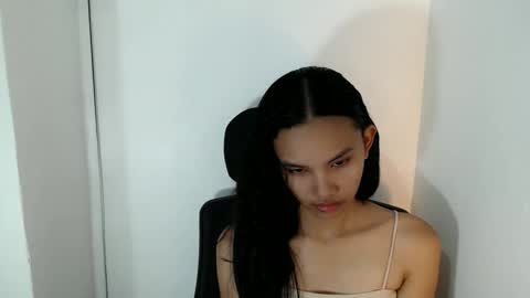 cutiee_lily2 online show from May 2026 01:25:02 AM