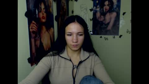 Emma online show from November 2025 01:32:01 PM