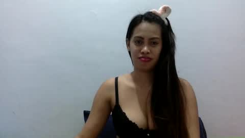 Snapshot of cutietrina chatting on December 2024 10:21:02 PM CutieTrina online show from December 2024 10:21:02 PM