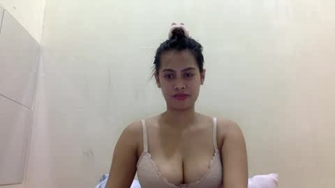 Snapshot of cutietrina chatting on January 2025 09:09:02 PM CutieTrina online show from January 2025 09:09:02 PM