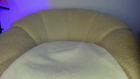 Hannah online show from November 2025 12:51:02 PM