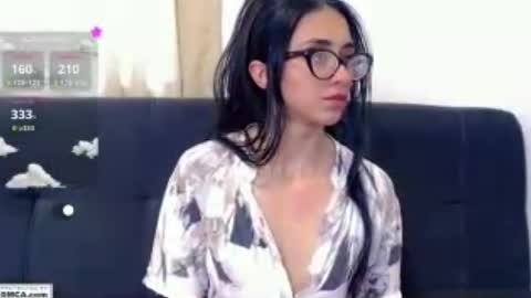 Snapshot of cutte_kitty_ chatting on July 2026 05:08:02 PM miss ari online show from July 2026 05:08:02 PM