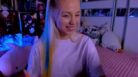 Nora online show from March 2026 09:21:02 PM