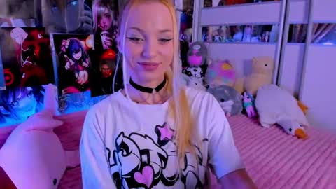 Snapshot of cuttie_ponyy chatting on July 2026 08:33:02 PM Nora online show from July 2026 08:33:02 PM