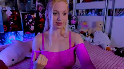 Snapshot of cuttie_ponyy chatting on July 2026 08:11:02 PM Nora online show from July 2026 08:11:02 PM