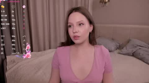 Cwen online show from February 2026 07:59:02 AM