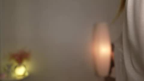 EMILY online show from November 2025 04:58:02 PM