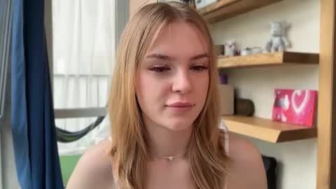 Im Emi streaming with my friend Reyna today online show from June 2026 11:58:01 AM
