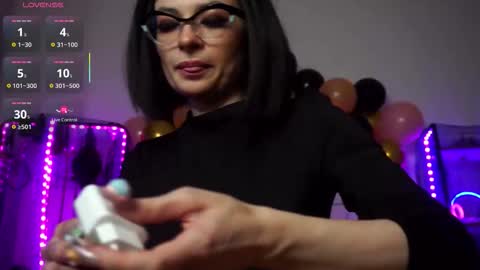 Lily Goddess online show from October 2025 12:18:01 AM