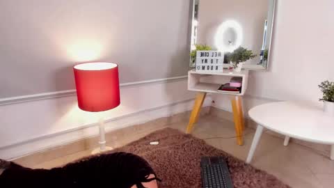 Cylie online show from December 2025 03:08:01 PM