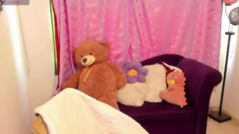 Snapshot of cynthiawatson_ chatting on October 2025 02:07:01 PM Cynthia online show from October 2025 02:07:01 PM