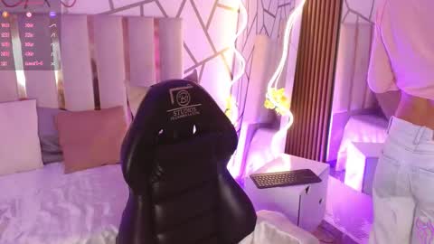 Snapshot of cyrus_tay chatting on February 2026 12:24:02 PM cyrus_tay online show from February 2026 12:24:02 PM