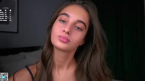 Isabella online show from November 2025 01:04:02 AM