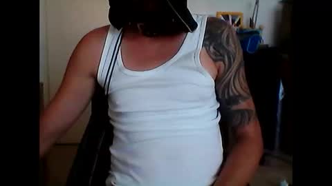 Snapshot of d3rh3ld chatting on September 2025 09:00:02 AM d3rh3ld online show from September 2025 09:00:02 AM