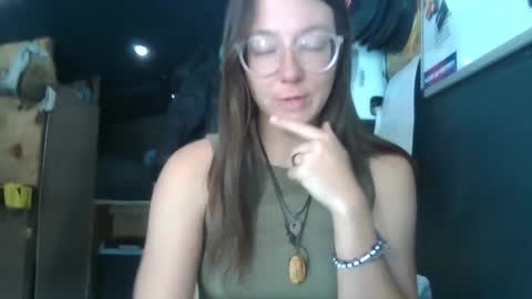 d3sert_moon online show from December 2025 05:53:02 PM