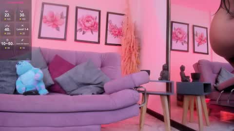 Snapshot of daaniela_moon chatting on November 2025 12:15:02 PM Daniela online show from November 2025 12:15:02 PM