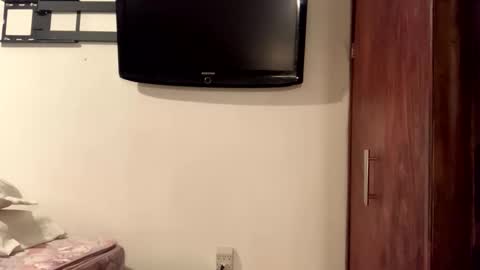 Jewbb online show from March 2026 02:04:02 AM