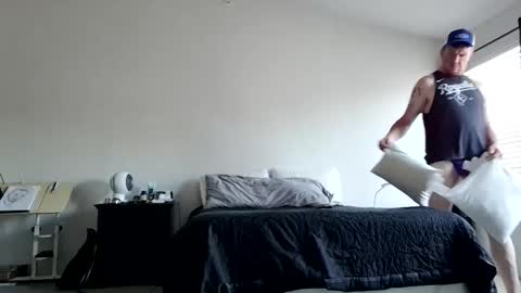 dad2uall online show from May 2026 06:57:01 PM