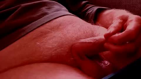 Snapshot of dad_next_door chatting on January 2025 09:05:02 PM Richard online show from January 2025 09:05:02 PM