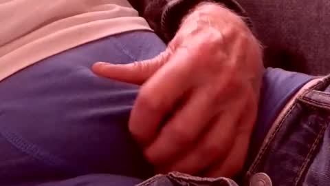 Snapshot of dad_next_door chatting on February 2025 09:35:02 PM Richard online show from February 2025 09:35:02 PM