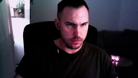 Snapshot of dadbodstephen chatting on December 2024 05:13:01 PM DadBodStephen online show from December 2024 05:13:01 PM