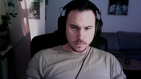 Snapshot of dadbodstephen chatting on January 2025 04:48:02 PM DadBodStephen online show from January 2025 04:48:02 PM