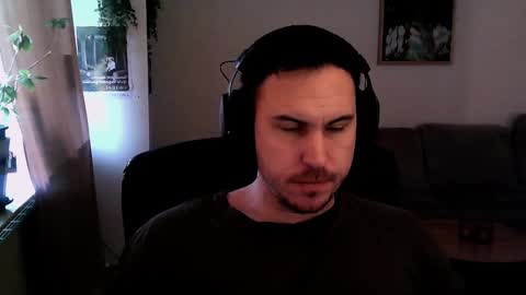 Snapshot of dadbodstephen chatting on January 2025 07:58:02 AM DadBodStephen online show from January 2025 07:58:02 AM