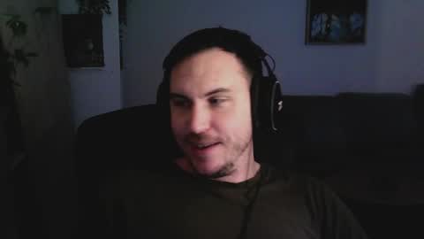 Snapshot of dadbodstephen chatting on January 2025 08:07:02 PM DadBodStephen online show from January 2025 08:07:02 PM