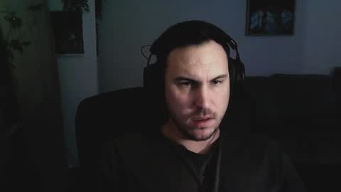 Snapshot of dadbodstephen chatting on January 2025 08:32:01 PM DadBodStephen online show from January 2025 08:32:01 PM