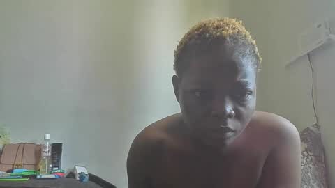 Snapshot of daddies_toy_ chatting on November 2025 10:04:02 AM daddies_toy_ online show from November 2025 10:04:02 AM