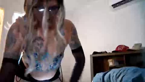 Kasey Xdresser online show from March 2026 05:35:01 PM