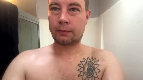 Snapshot of daddycam33 chatting on October 2025 05:00:01 PM DaddyCam33 online show from October 2025 05:00:01 PM