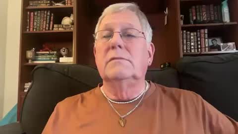 Snapshot of daddycok4 chatting on October 2025 01:39:02 AM DaddyCok4 online show from October 2025 01:39:02 AM