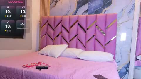 JAZMIN online show from November 2025 07:16:02 PM