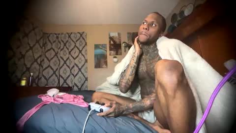 sexy tatted king bbc online show from May 2026 07:27:02 AM