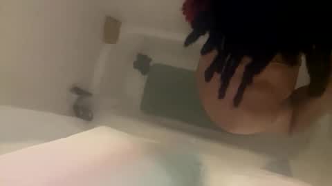 Snapshot of daddylongyk chatting on December 2025 12:40:02 AM daddylongyk online show from December 2025 12:40:02 AM