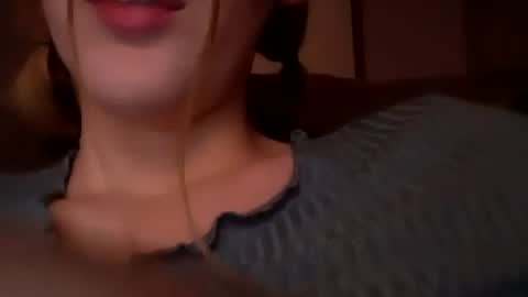 Snapshot of daddylookatmylonglegs chatting on September 2025 08:50:01 AM Caroline online show from September 2025 08:50:01 AM