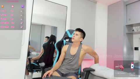 Snapshot of daddyrich4u chatting on November 2025 12:44:02 AM daddyrich4u online show from November 2025 12:44:02 AM