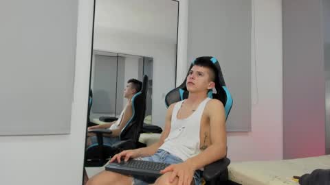 daddyrich4u online show from May 2026 12:51:02 AM