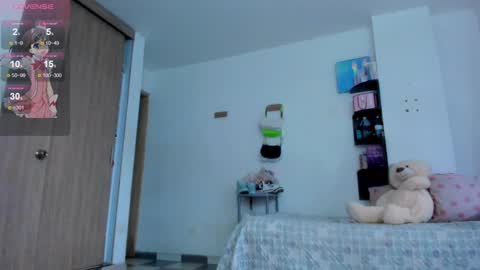 Sophie online show from January 2025 10:52:02 PM