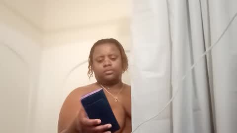 Snapshot of dadeesqtpieluvsu chatting on January 2026 02:16:02 AM DadeesQTPie online show from January 2026 02:16:02 AM