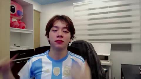 dae_lune online show from February 2026 04:20:01 AM