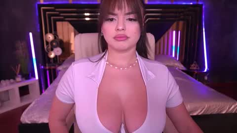 daenerys_daen online show from September 2025 07:32:02 AM