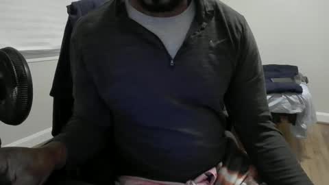 Snapshot of daffyduck71 chatting on December 2024 01:25:02 AM daffyduck71 online show from December 2024 01:25:02 AM