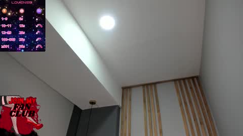 Snapshot of dafne_00 chatting on November 2025 11:44:02 AM Dafne online show from November 2025 11:44:02 AM