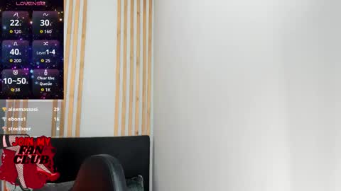 Snapshot of dafne_00 chatting on November 2025 12:05:02 PM Dafne online show from November 2025 12:05:02 PM