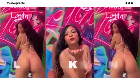 Snapshot of dafnnee_ross chatting on January 2025 03:20:01 PM DAFNNE online show from January 2025 03:20:01 PM