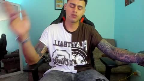 my name is Jhon and I live in colombia online show from December 2024 11:58:01 AM